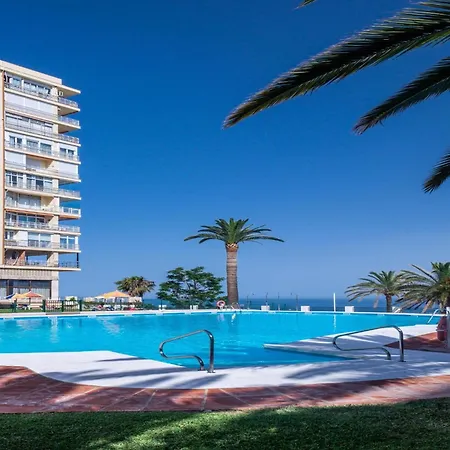 Ocean-view With Access Apartment